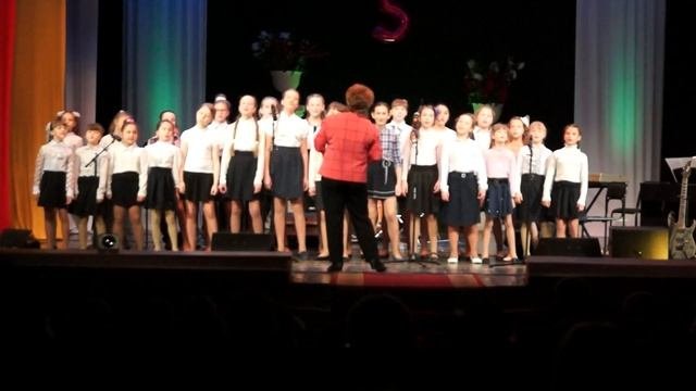 013 Хор девочек-оптимисток 