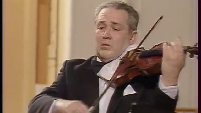 Eduard Grach plays Kreisler In tempo minuetto