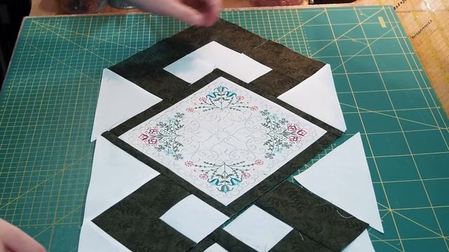 Sewing patchwork tablecloth with embroidery. #lizadecor Size145x40cm