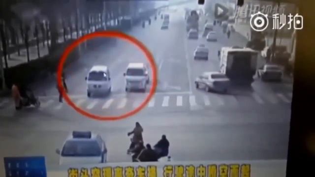 Что подняло машины в воздух