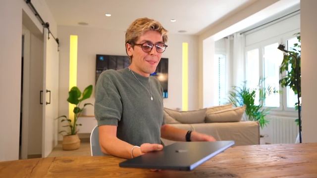 ? Apple MacBook Air M2 UNBOXING!