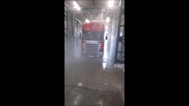 Автоматическая автомойка АСА для грузовых машин.
