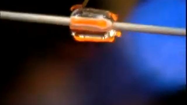 Производство чешских бусин в технике лэмпворк (lampwork). www.e-jablonex.com