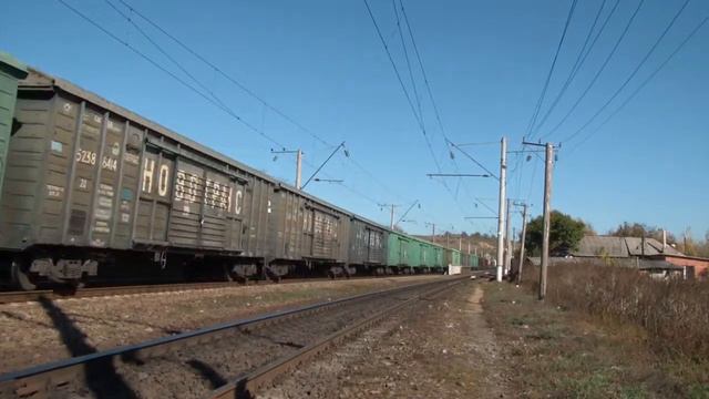 ВЛ80Т-1860 с грузовым поездом