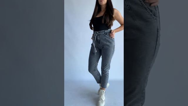 Женские джинсы мом с пояском