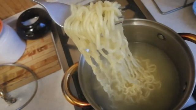 Обзор лапши "Чачжан мён" от Доширак.