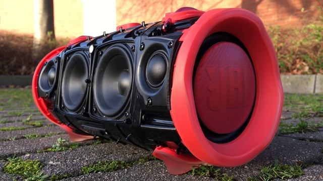 JBL XTREME 2 EXTREME BASS TEST  100 LOW FREQUENCY MODE!!!