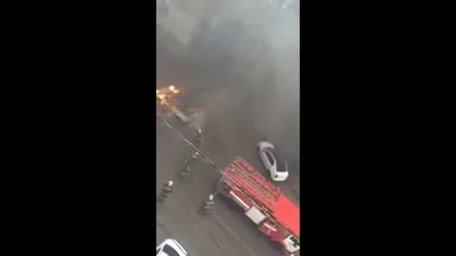 В Ростове на Магнитогорской полностью сгорела иномарка