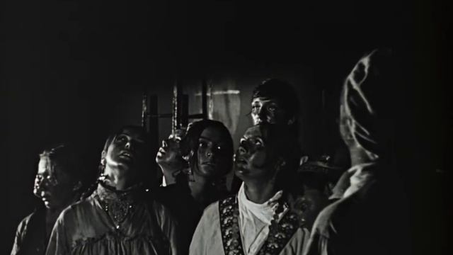 Эй, Абдулла, ты еще в чадре или переоделся мужчиной? (из к/ф «Белое солнце пустыни»)