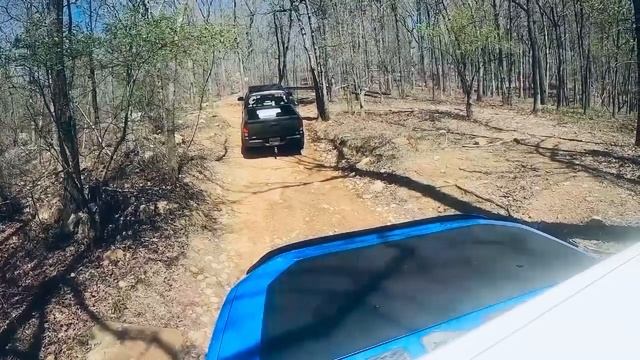 Uwharrie Wolfs Den Trailhead fj cruiser and Tacoma