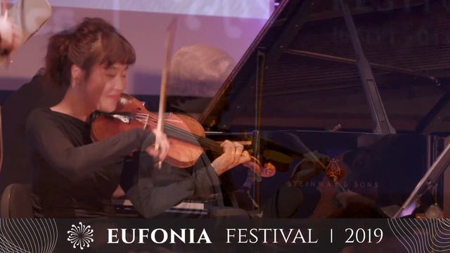 Czardas Surprise - violin, piano quintet and overtone singing