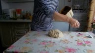 Пирожки и ватрушки с брусникой и яблоками