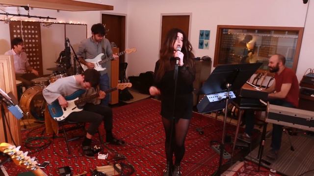 Rolling in the Deep - Adele - FUNK cover feat. Sarah Dugas!
