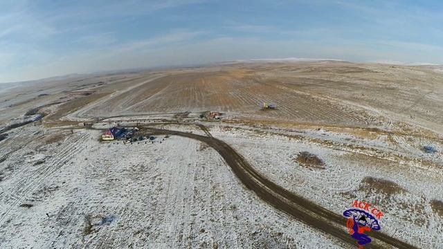 Действия в самолете и воздухе совершая прыжок с парашютом.
