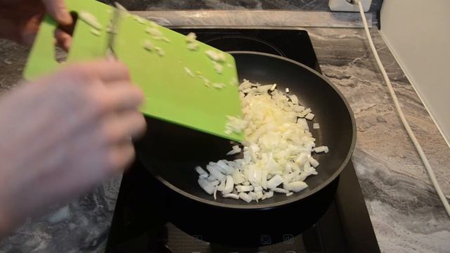 Крем-Суп из шампиньонов и курицы (Хулинарное шоу)