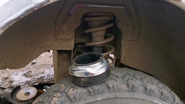 #Лифт #Нива #21213 задней подвески за копейки и небольшой #ремонт. В машине и правда есть душа.