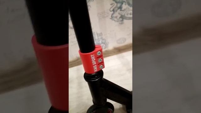 Обзор на трюковой самокат, первое видео