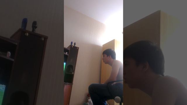 Бомбит из-за игры в приставку