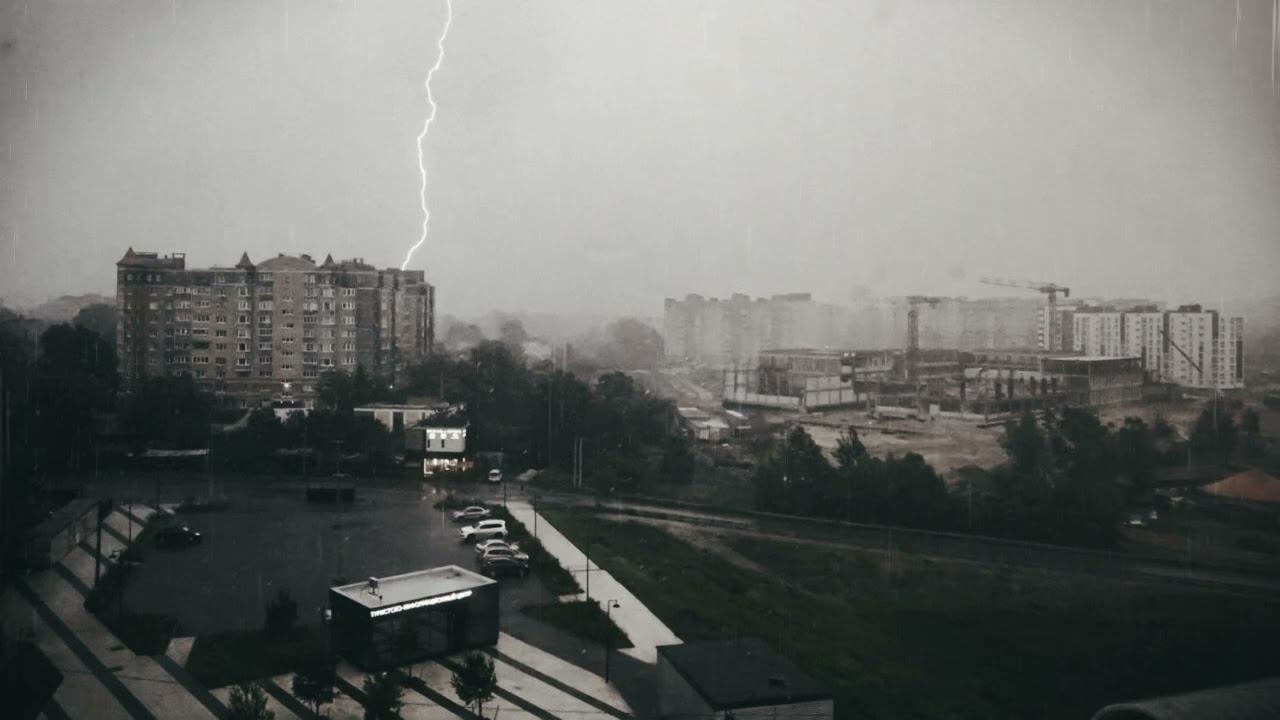 Khmuryy Sentyabr - Май