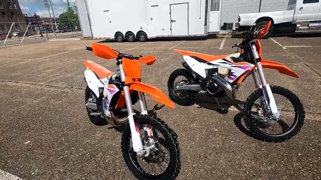 2024 KTM 250XC & 300XC (SPRING FORKS)