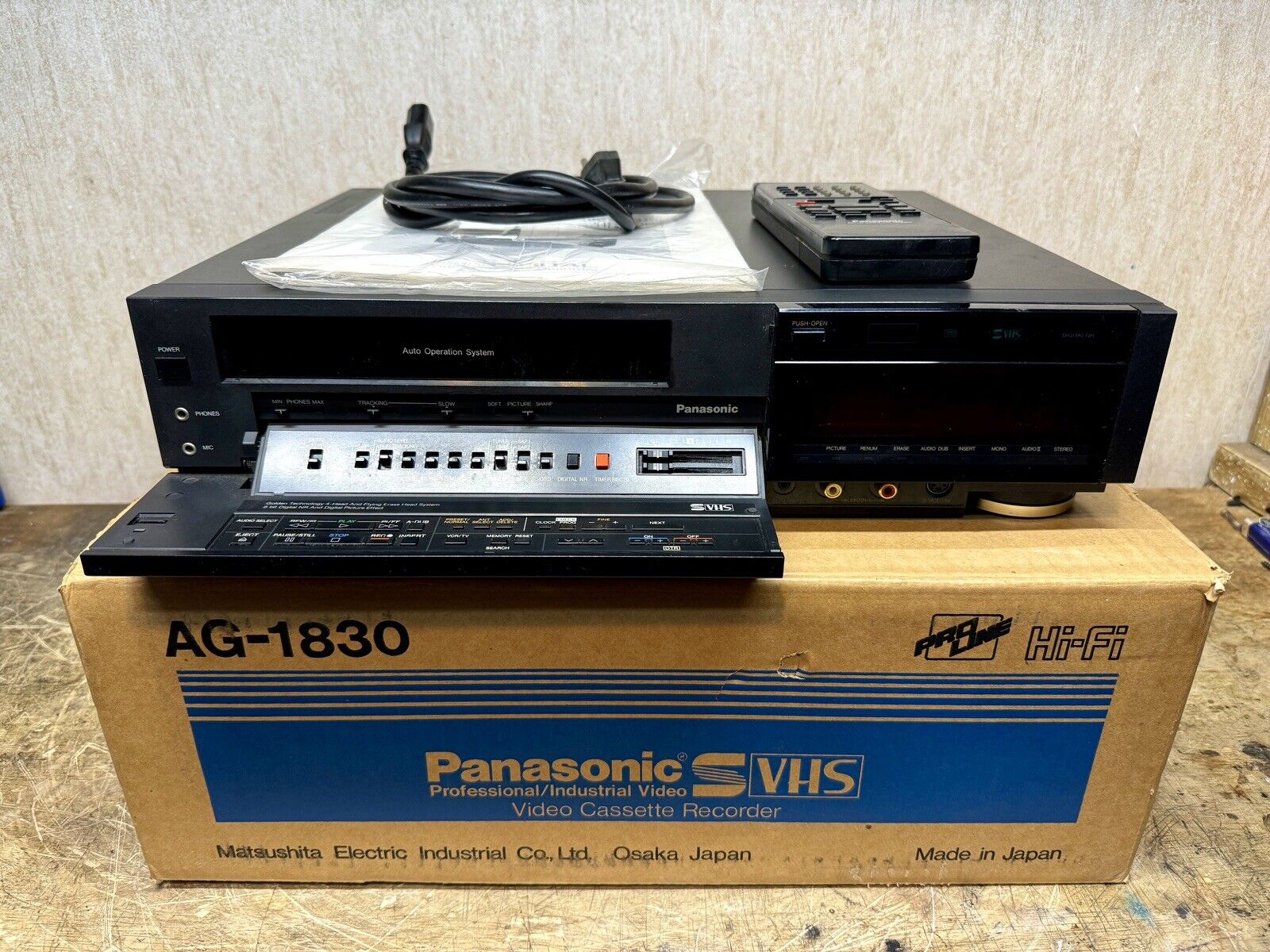 Профессиональный коммерческий видеомагнитофон SVHS Super VHS Panasonic AG-1830-Япония-1988-год