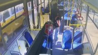 В Севастополе сотрудники полиции задержали подозреваемого в краже забытого в троллейбусе смартфона