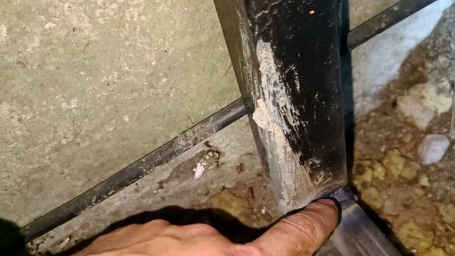 Сварка профильной трубы при сборке хозблока
