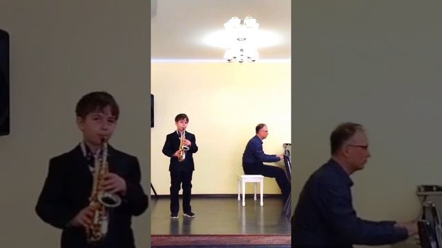выступление на саксофоне Алексей Гордиенко 2часть