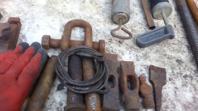 ПРОДАМ КЛЮЧИ, РЕЗЦЫ, ЦЕПИ, лопаты и другое. Тяните лису за хвост и будет у ВАС тепло!