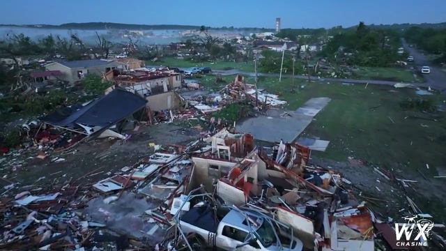 ⚡️Проход огромного торнадо и его последствия в городе Барнсдолл, Оклахома, США