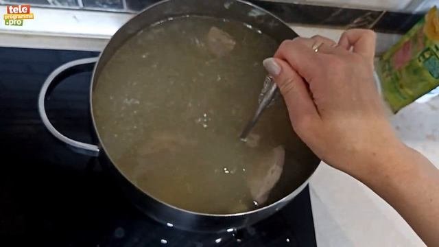 Готовим весенний суп из молодой крапивы