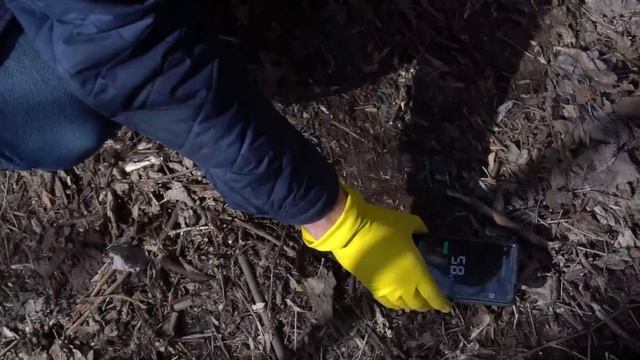 Вернулись на мертвое озеро чтобы найти сокровища с помощью металлоискателя