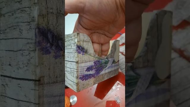 Очередная шкатулочка в винтажном стиле и салфетница на кухню.