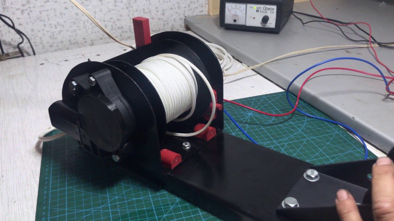 Якорная лебёдка для лодок ПВХ с автосбросом.
