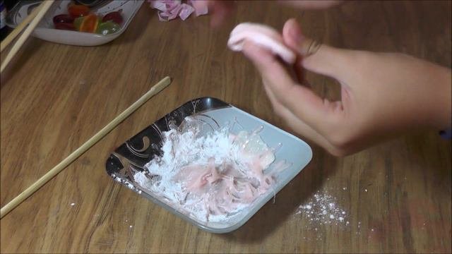 Делаем СЪЕДОБНЫЕ ЛИЗУНЫ Слайм эксперименты из конфет