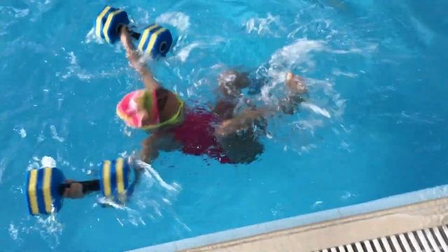 Упражнение для поворотов в кроле у детей