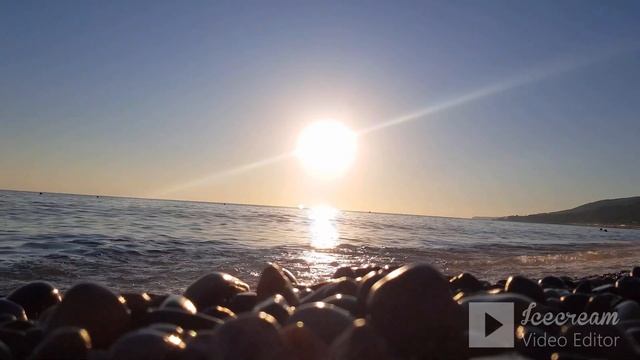 ?ЛАЗАРЕВСКОЕ СОЧИ.Шумный закат 10.07.2020г. Пляж "Дельфин"