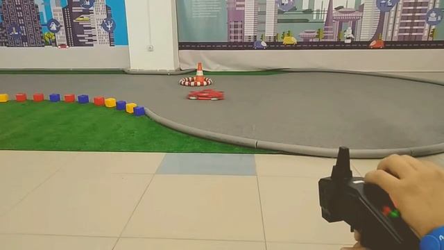 Врезался. Crashed. RC-cars.  Радиоуправляемая машинка.