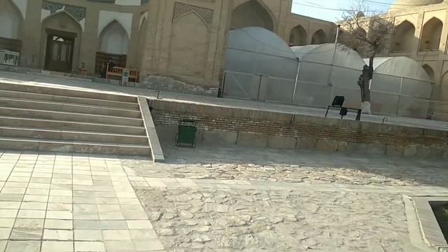 Oybek Qosimov va uzabzor Muhammadjon akam Buxoroda Chorbakr ziyoratgohida