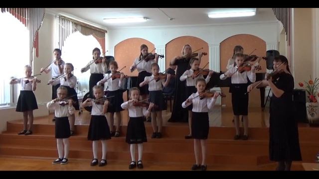 И.С.Бах "Менуэт", исп. ансамбль скрипачей младших классов МБУДО ДШИ "ЭЛЕГИЯ" г. Кирова