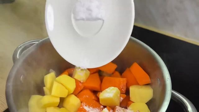 Один из самых вкусных и нежных крем-супов из тыквы ????