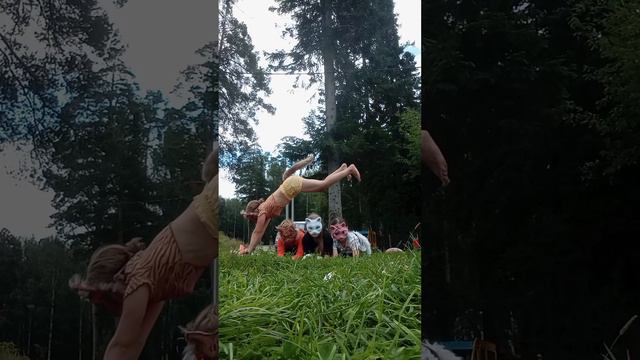 перепрыгнул троих сама в афиге