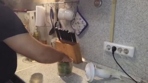 Обрусевший соус песто