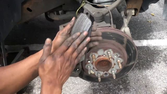 07-2013 Chevy Avalanche front brake pad replacement