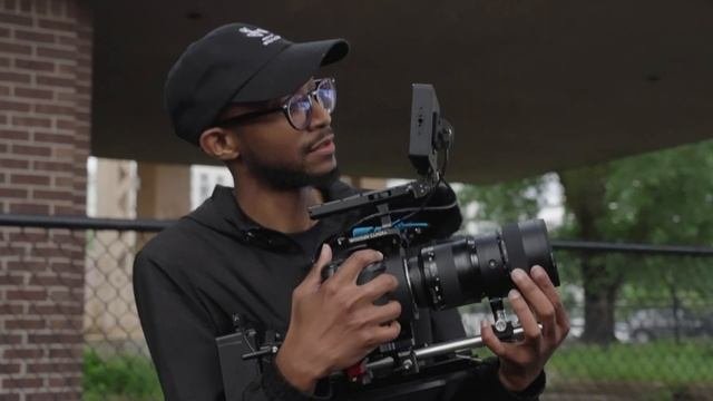 Moment 1.33x Anamorphic Adapter + BMPCC6K Pro
