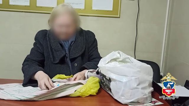 В Алтайском крае задержан курьер, который забрал у шести пожилых людей почти 2 миллиона рублей