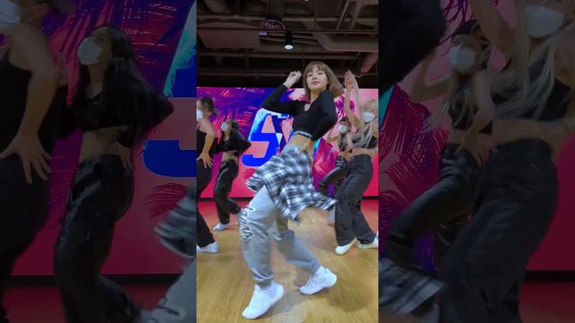 LISA - 'SG' DANCE HIGHLIGHT CLIP