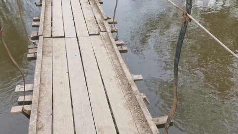 Состояние моста в Юрятино