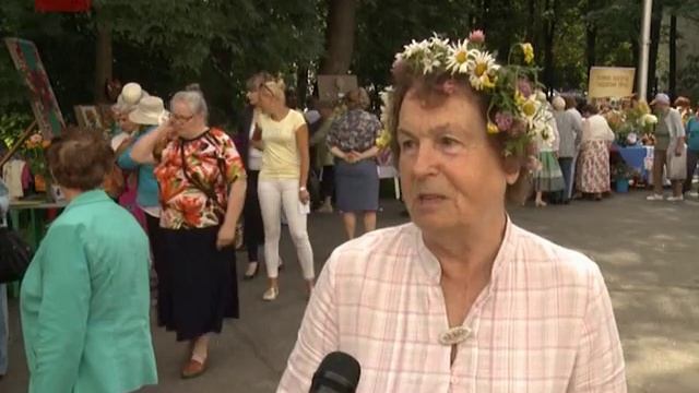 У ДК Васильева открылась выставка цветов