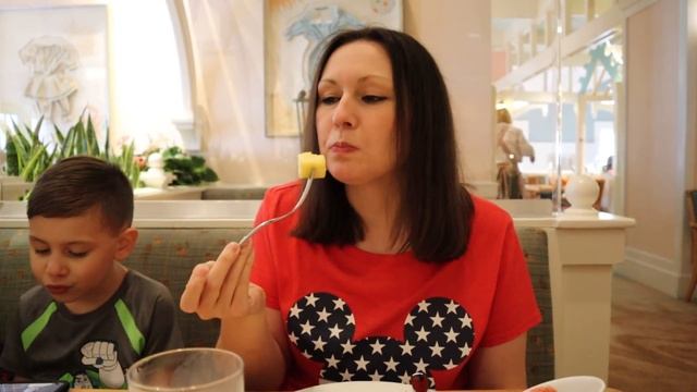 Cape May Café Breakfast Review | Disney's Beach Club Resort | Disney World